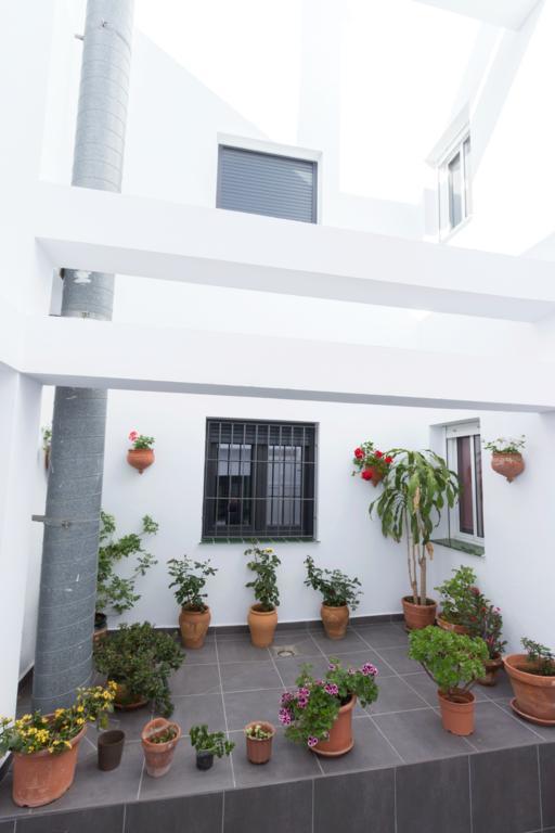 Hostal El Yunque Conil De La Frontera Esterno foto